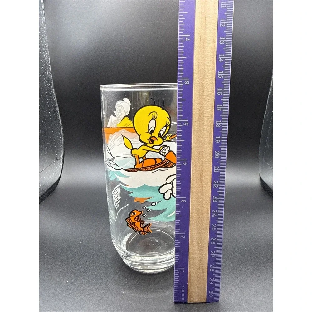 Vintage 1979 Pepsi Looney Tunes Sylvester Collector Series Glass Tweety Granny